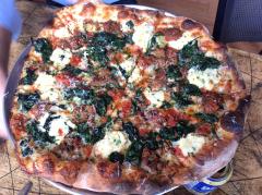 Meatball   spinach pizza